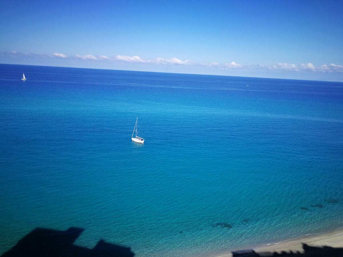 Isola Bella Sea-View Apartment Tropea Dış mekan fotoğraf