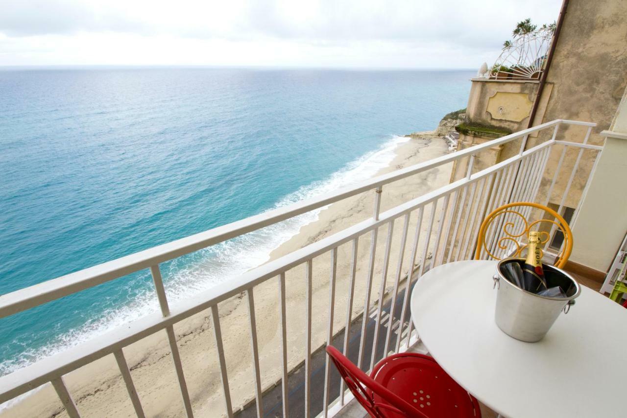 Isola Bella Sea-View Apartment Tropea Dış mekan fotoğraf